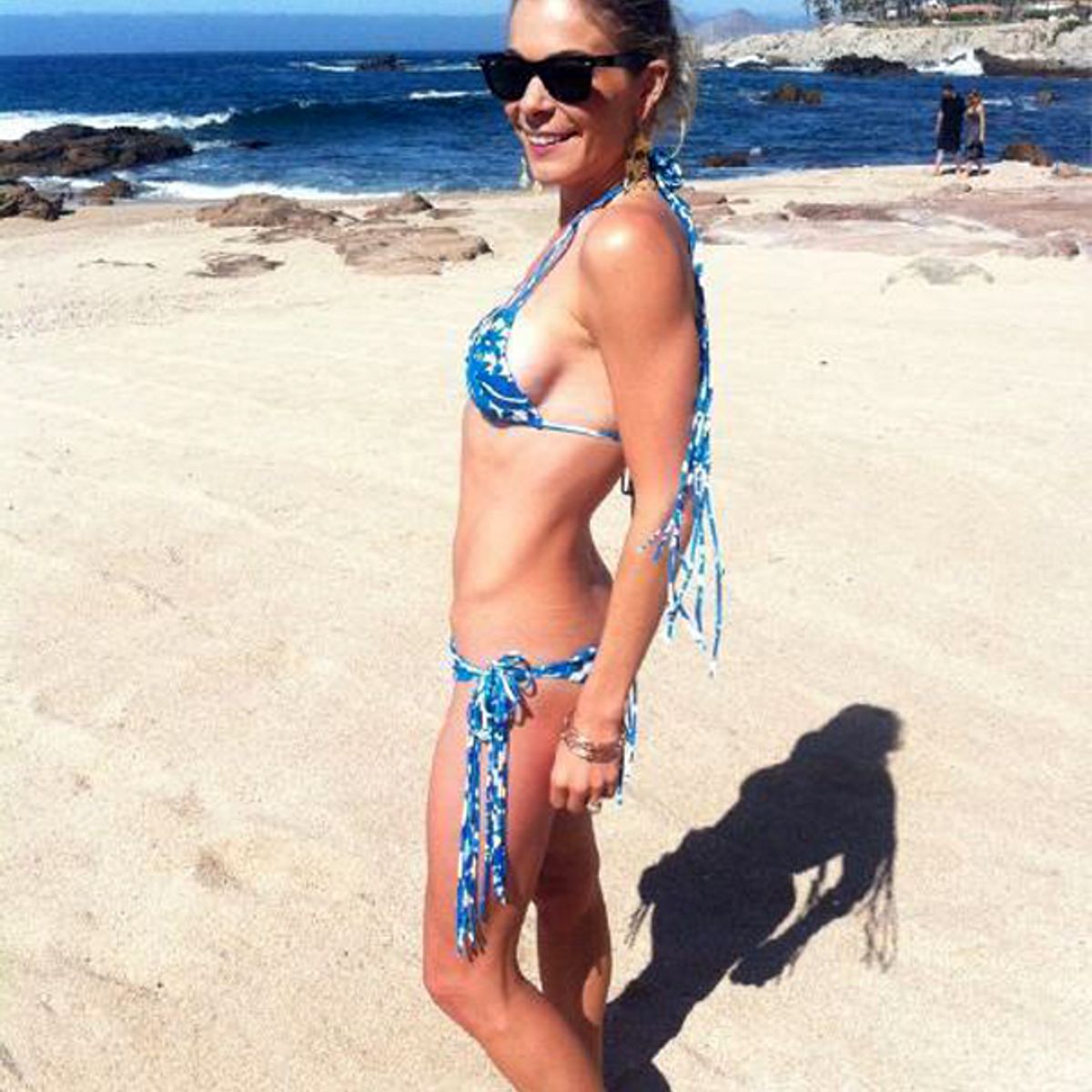 Leann Rimes 39 Scary Skinny Bikini Tweet Salon Com
