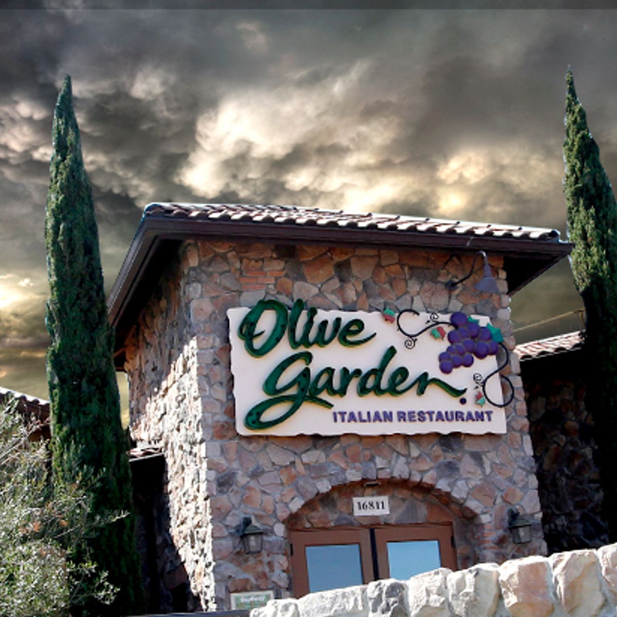 The Real Olive Garden Scandal Why Greedy Hedge Funders Suddenly