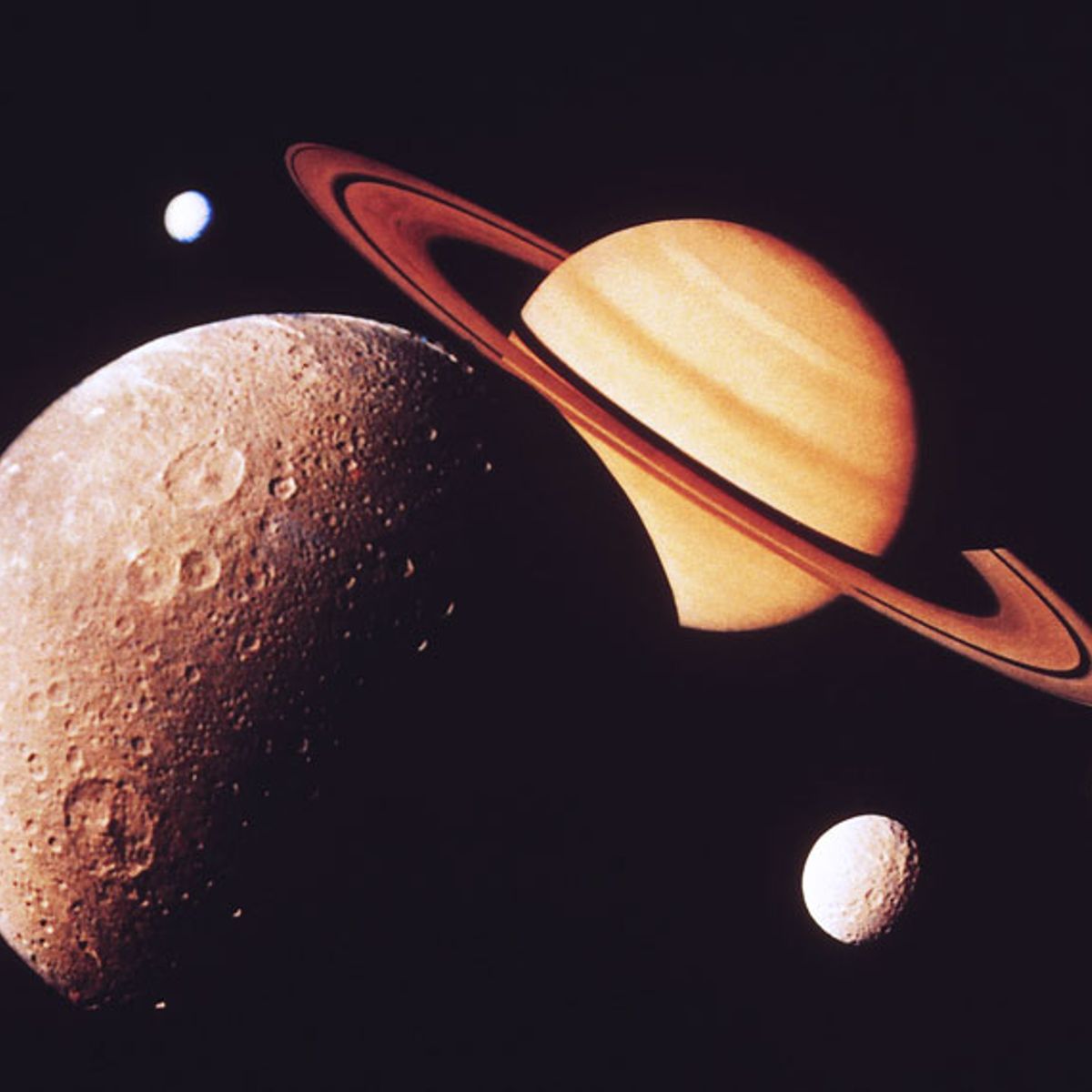 Saturn S Moon Titan Is A Lot Like Earth New Research Finds Salon Com
