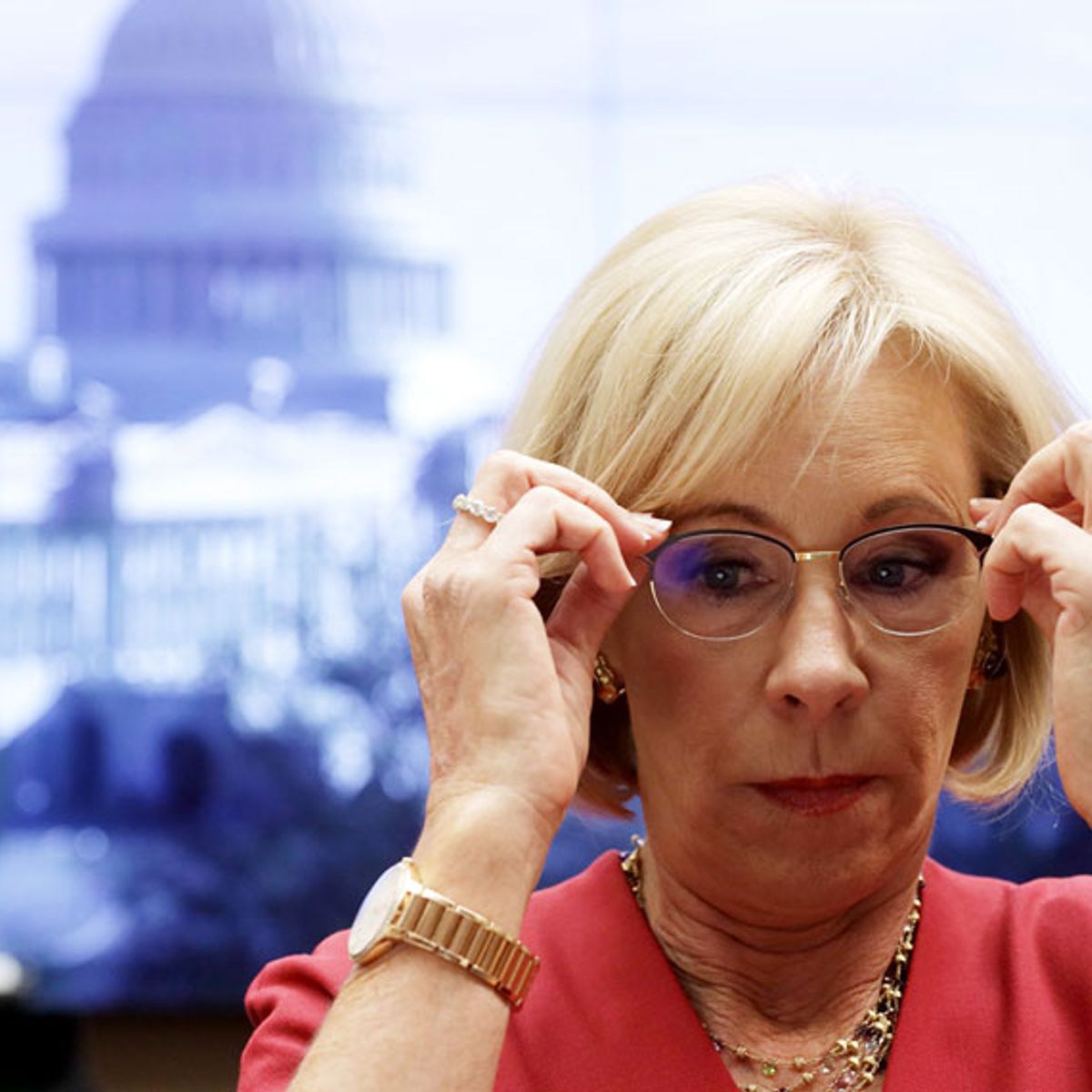 Betsy Devos Directs 500 000 From Coronavirus Relief To Private College Confused By Some With Cult Salon Com