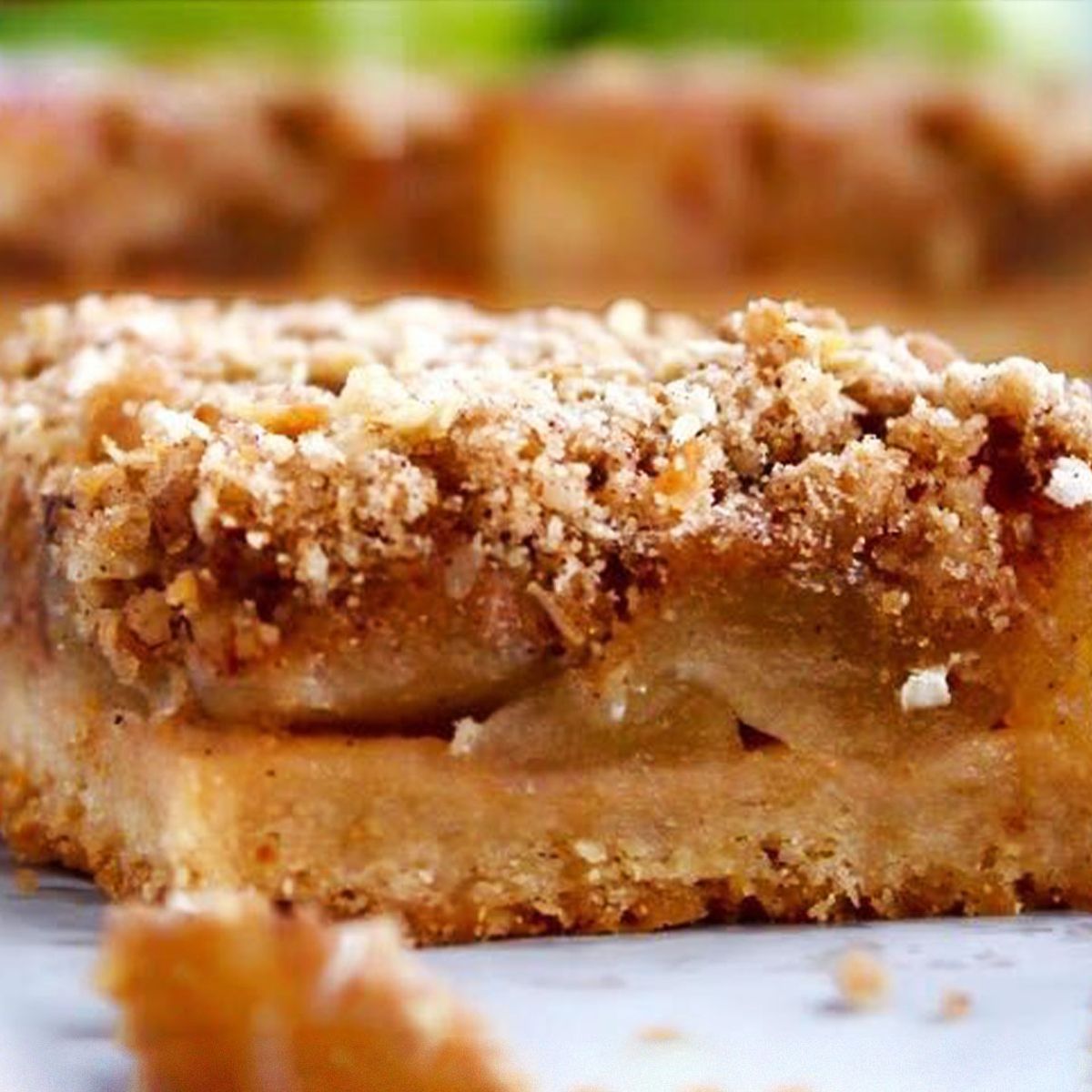 These Cozy Apple Crisp Bars Redefine A Classic Fall Dessert Salon Com