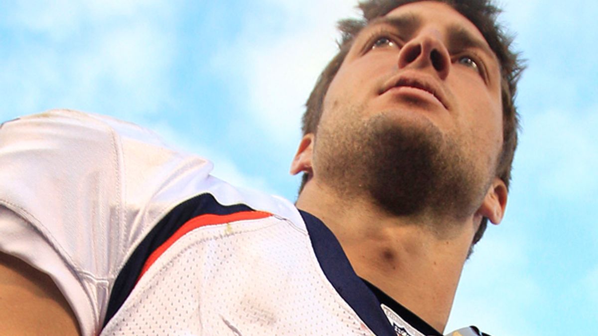 Tim Tebow and Tom Brady: Opposite in every way? Maybe not. 