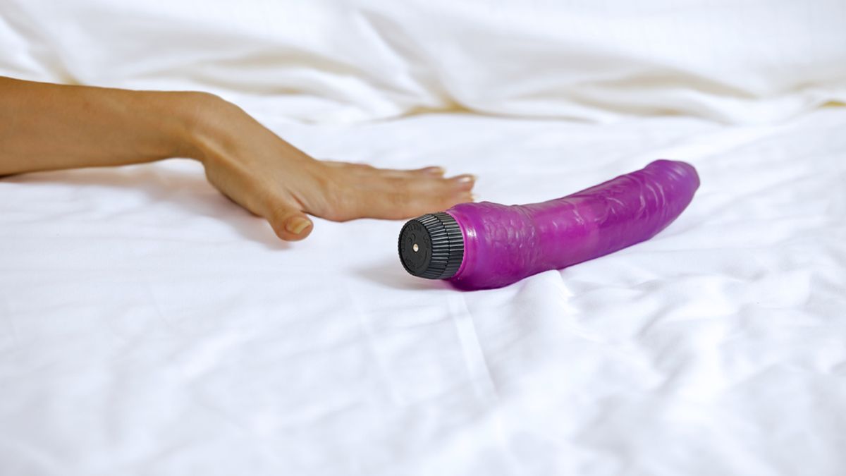 wife addicted to vibrator