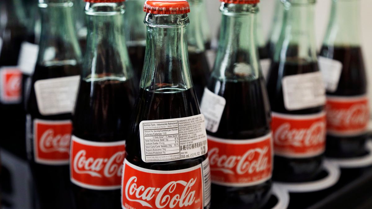 Coca-Cola sucks wells dry in Chiapas, forcing residents to buy water |  