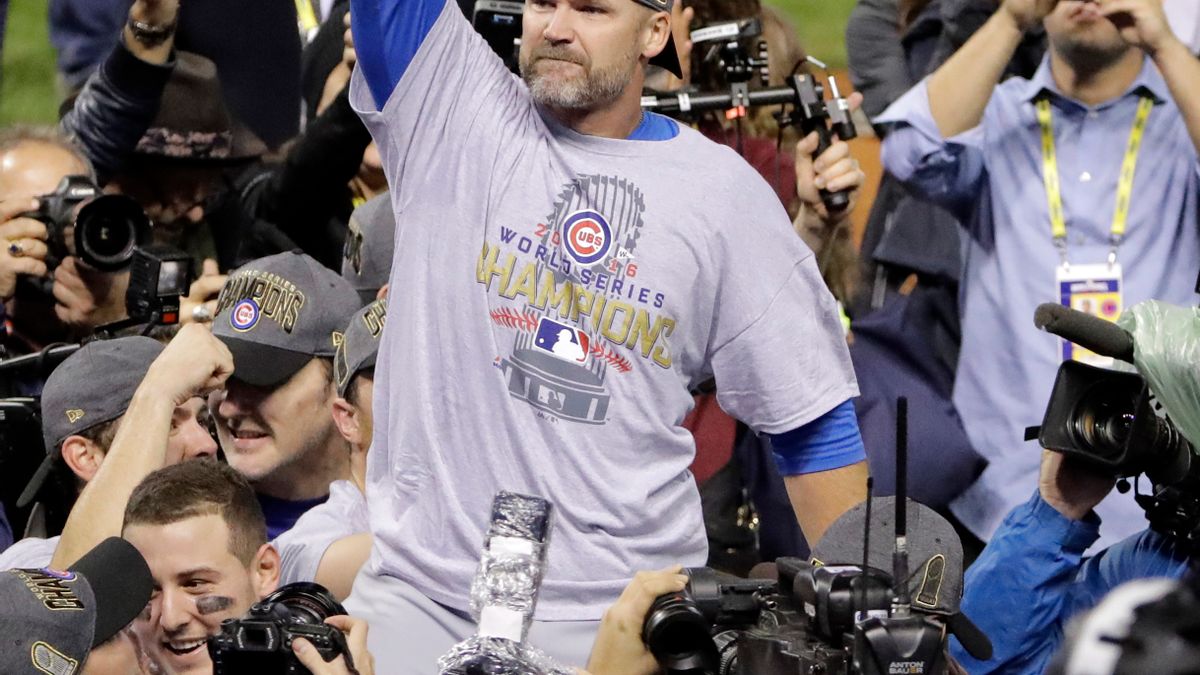 Chicago Cubs fans can buy championship gear on the Uber app and have it  delivered in minutes - Vox