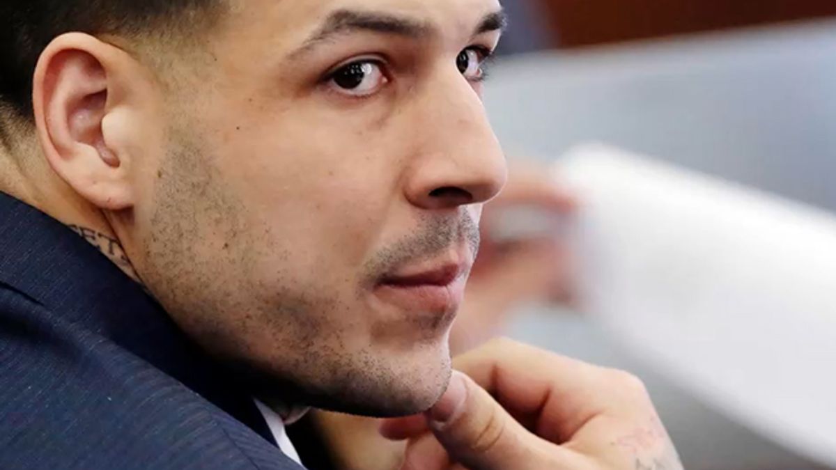 Ex-NFL star Aaron Hernandez hangs himself in his prison cell - Red