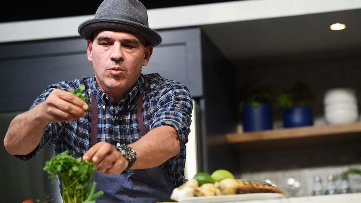 Michael Symon Live to Cook French Fry Cutter by Weston