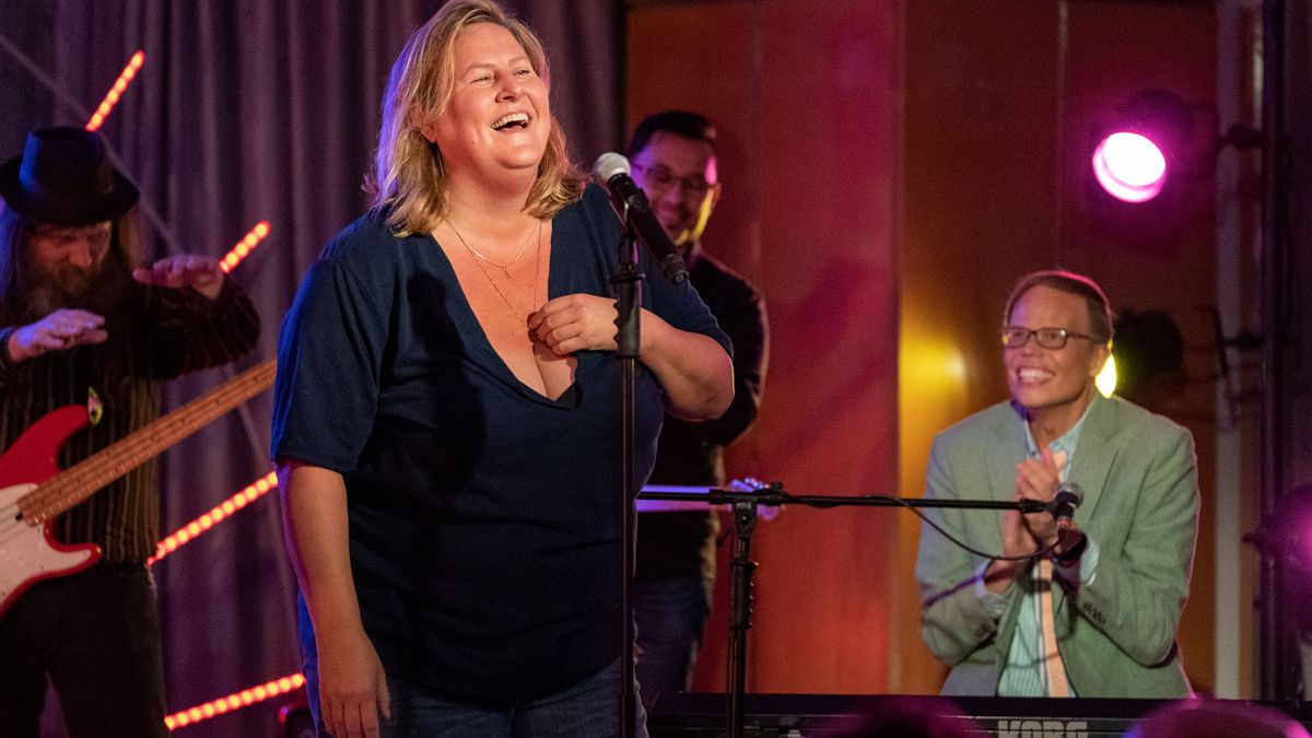 Bridget Everett on Somebody Somewhere, Friendship, Music, and Martinis