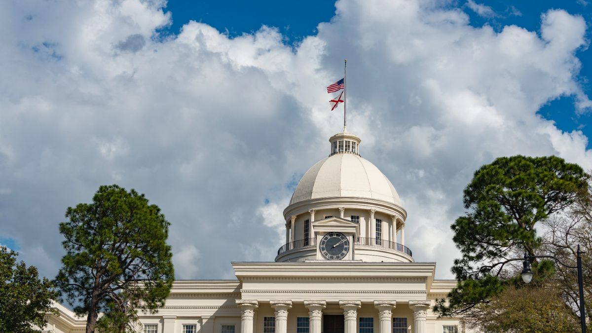 F.L. 'Bubba' Copeland, Alabama mayor and pastor, kills himself