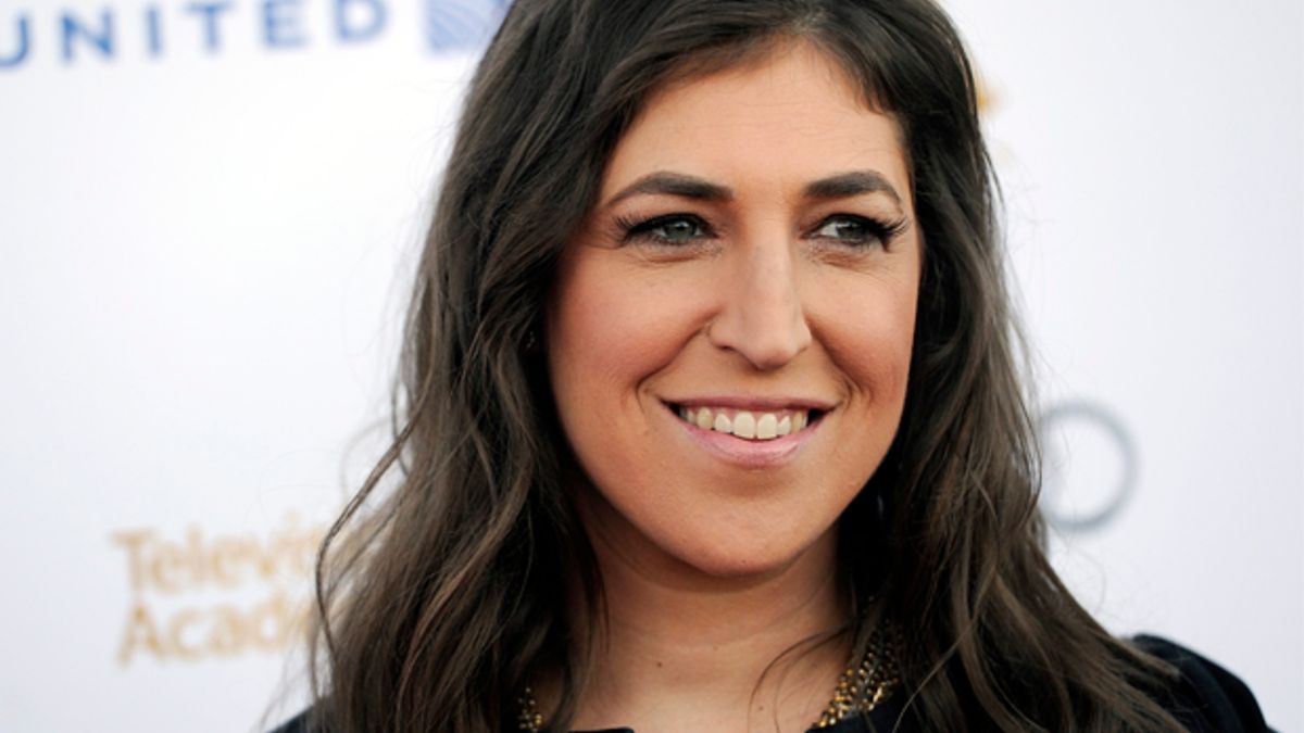 Similac and Mayim Bialik are both wrong about the breastfeeding 