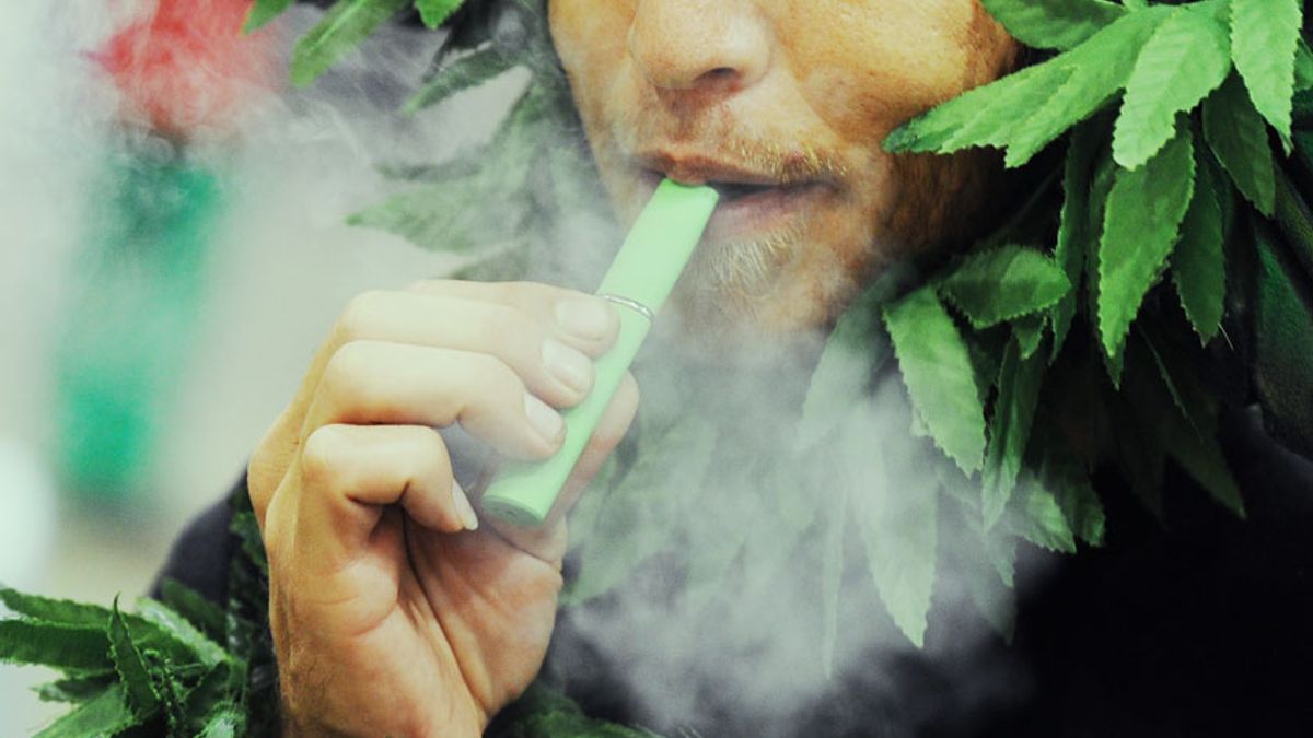 Weed vapes may not be safe from vaping linked health problems