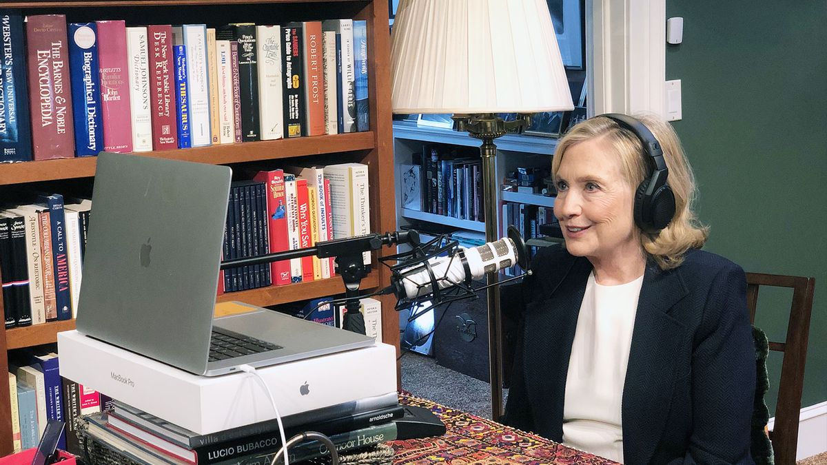 Hillary Clinton s new podcast ignores Trump and reveals her as a