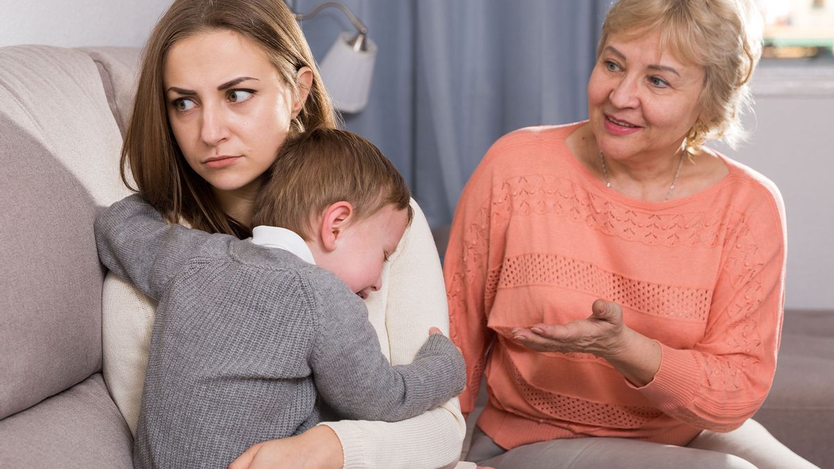 Millennial Mom Manual: Parenting Tips for Gen Y Moms