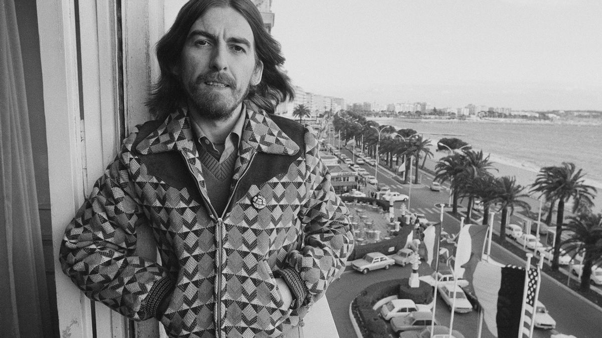 25 Years Ago Today, George Harrison was the Last Beatle to Top the