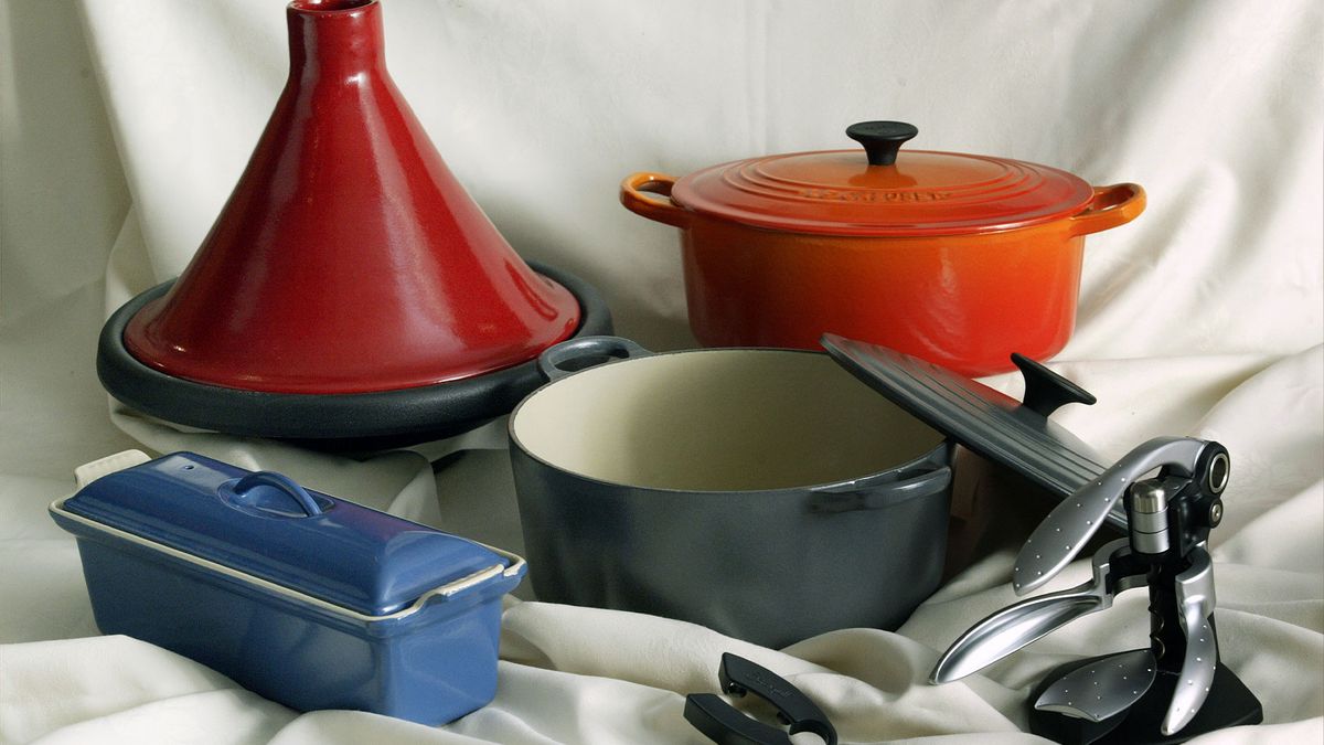 Le Creuset's new Everyday Enamelware line will make your summer spread pop  - CNET