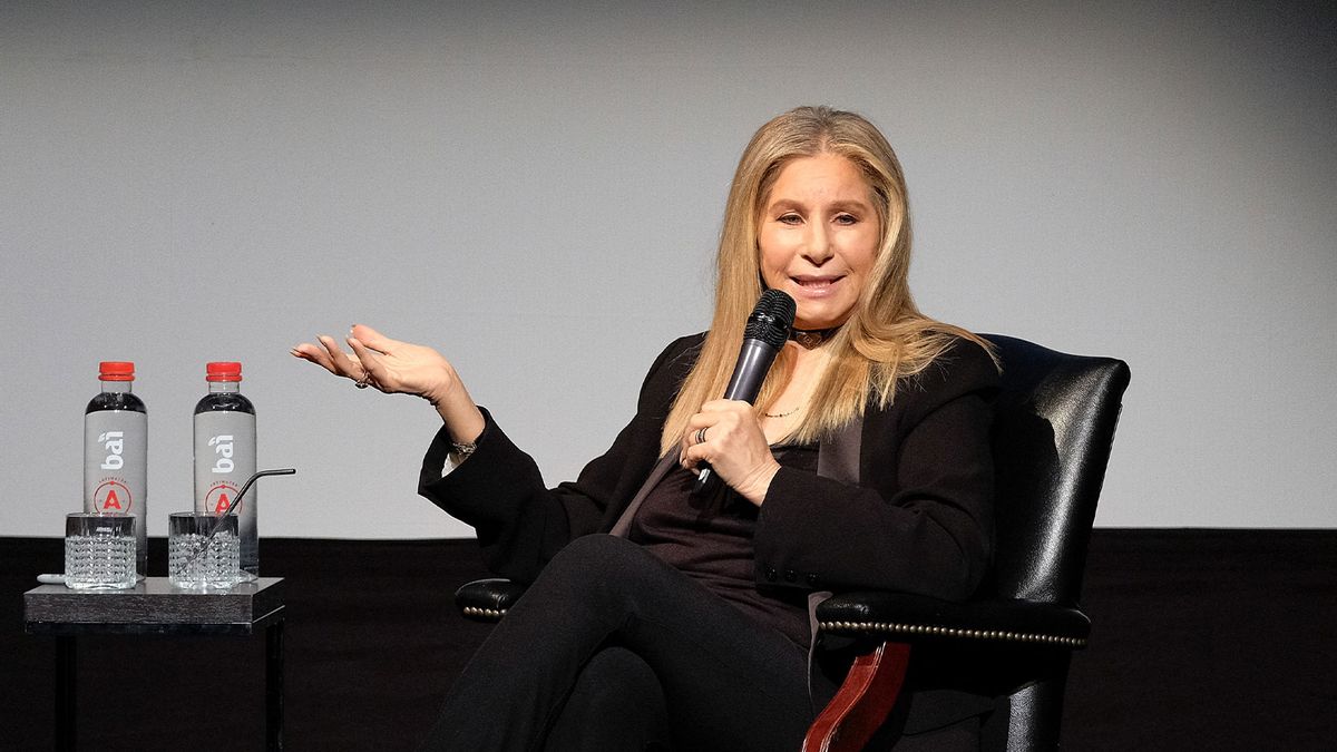 Barbra Streisand says she “can't live in this country” if Donald Trump wins  the presidency | Salon.com