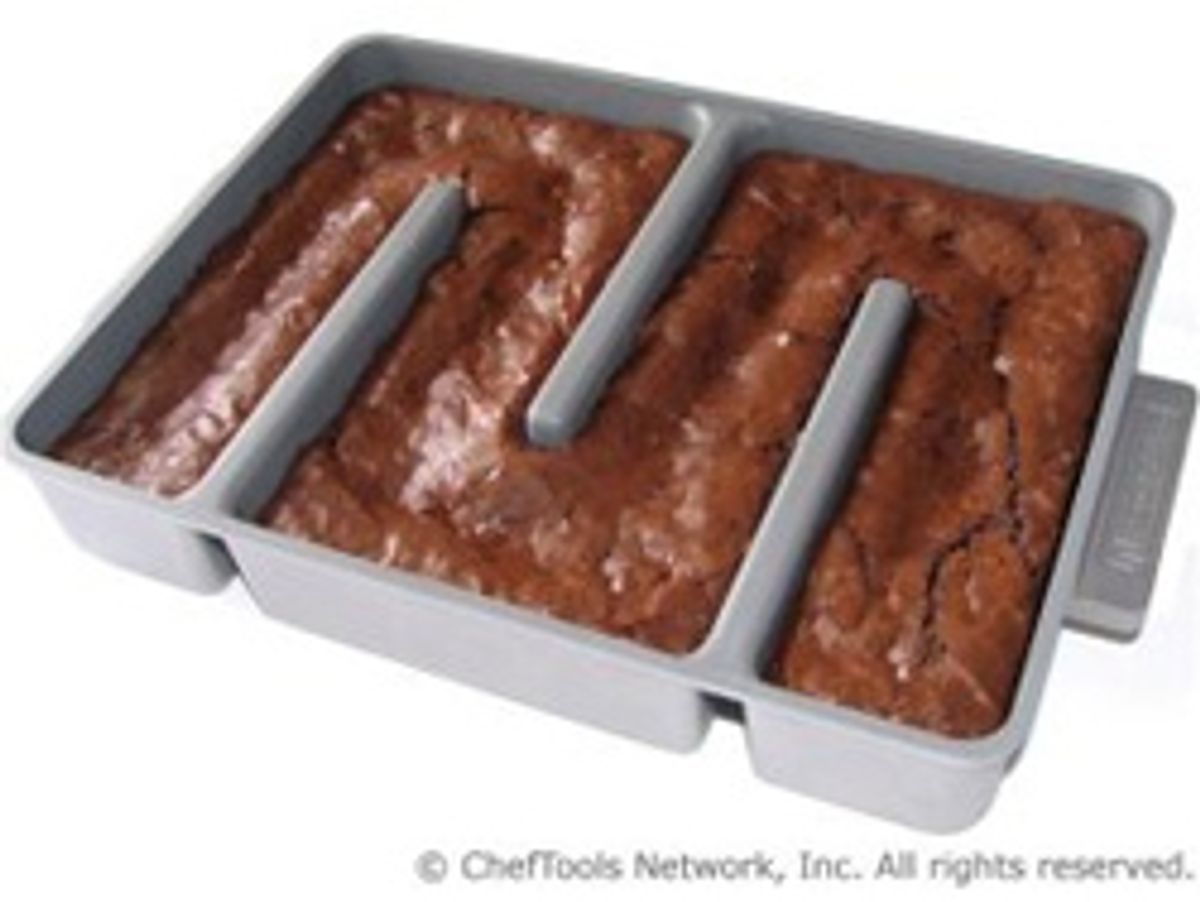 Kitchen gadgets: You don't really need a brownie edge pan
