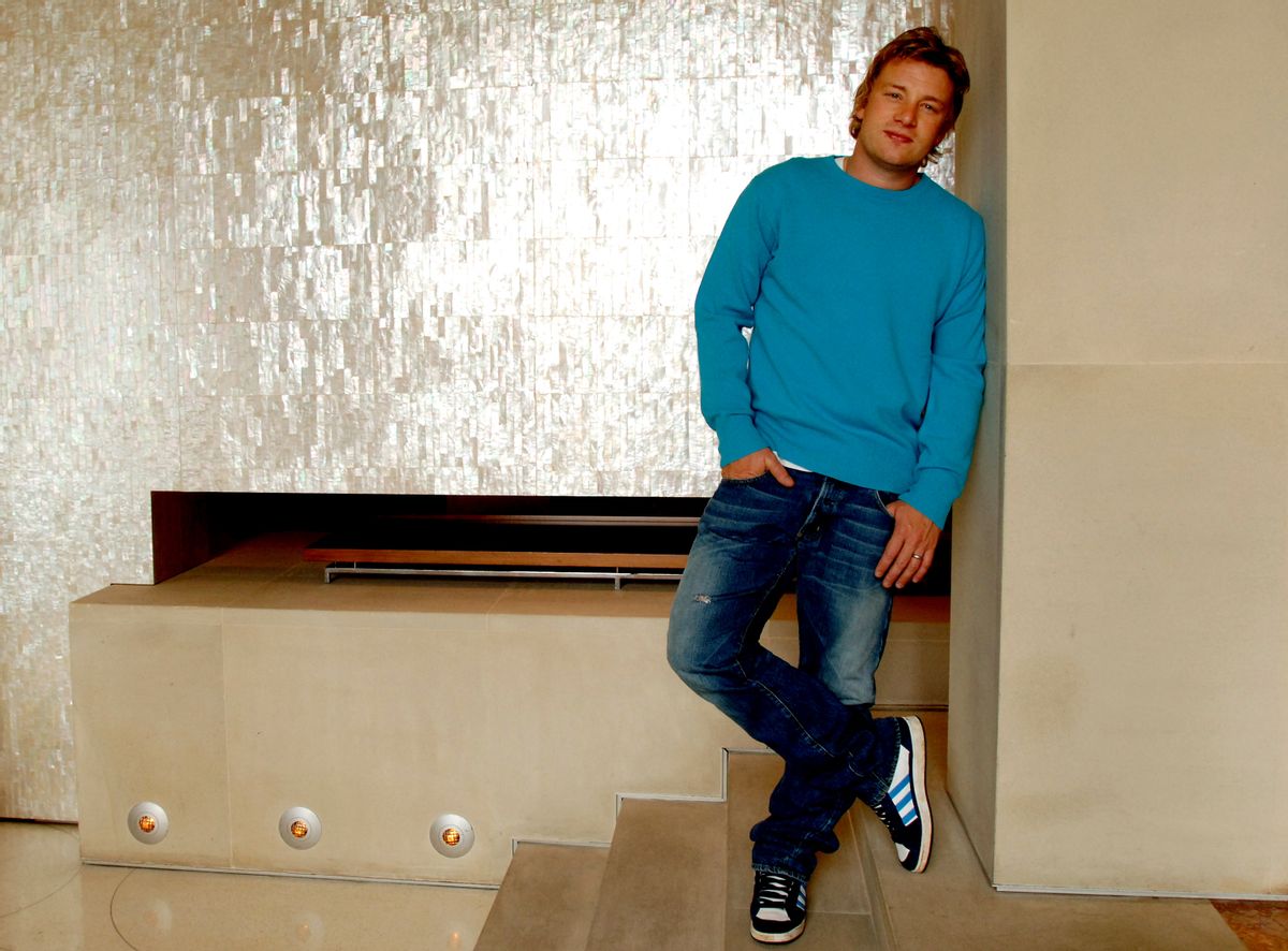 British celebrity chef Jamie Oliver poses for photographs in Sydney, Monday, Sept. 11, 2006. Oliver is in Australia to promote his new documentary Jamie's Kitchen Australia which will premiere on Network Ten on Sept. 14. (AAP Image/Tracey Nearmy) NO ARCHIVING EDITORIAL USE ONLY (Aapimage)