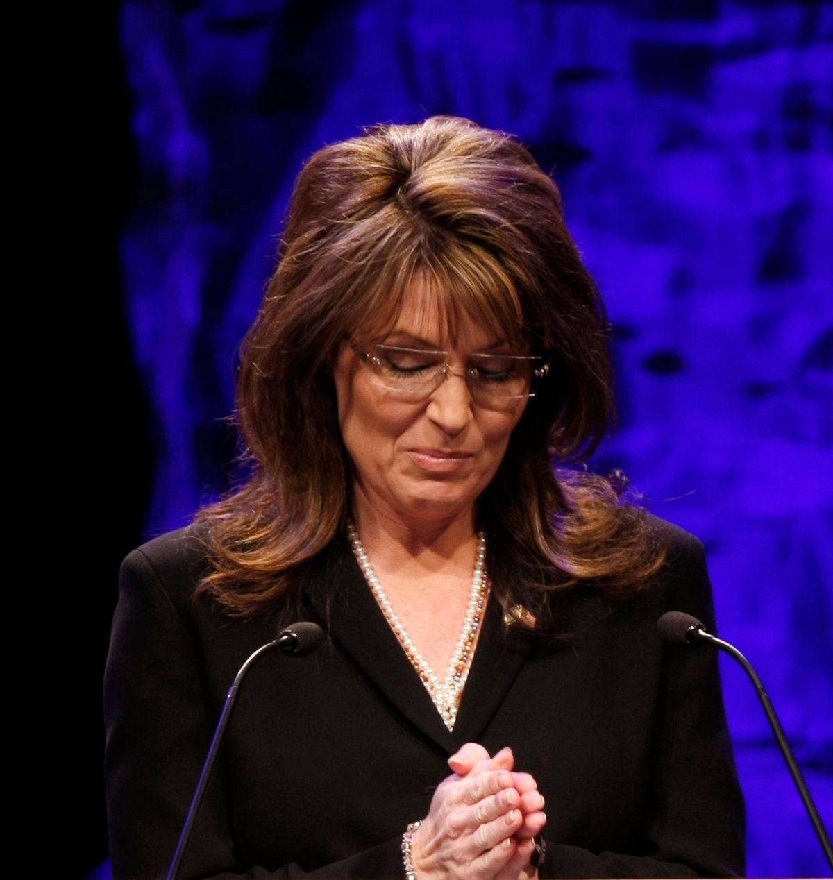 Former vice presidential candidate Sarah Palin addresses attendees at the National Tea Party Convention in Nashville, Saturday, Feb. 6, 2010.  (AP Photo/Ed Reinke) (Ed Reinke)