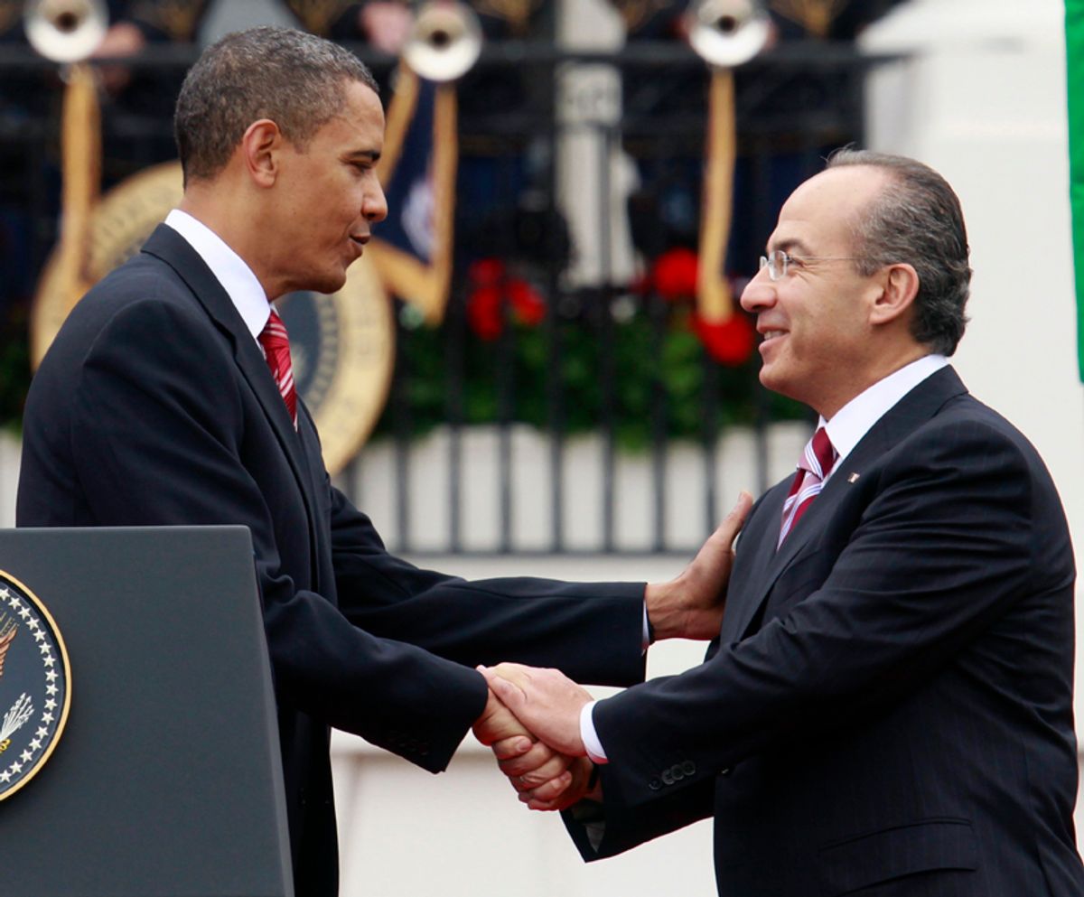 U.S. President Barack Obama shakes hands with Mexico's President Felipe Calderon during an arrival ceremony on the South Lawn of the White House in Washington, May 19, 2010.     REUTERS/Kevin Lamarque (UNITED STATES - Tags: POLITICS)  (Â© Kevin Lamarque / Reuters)