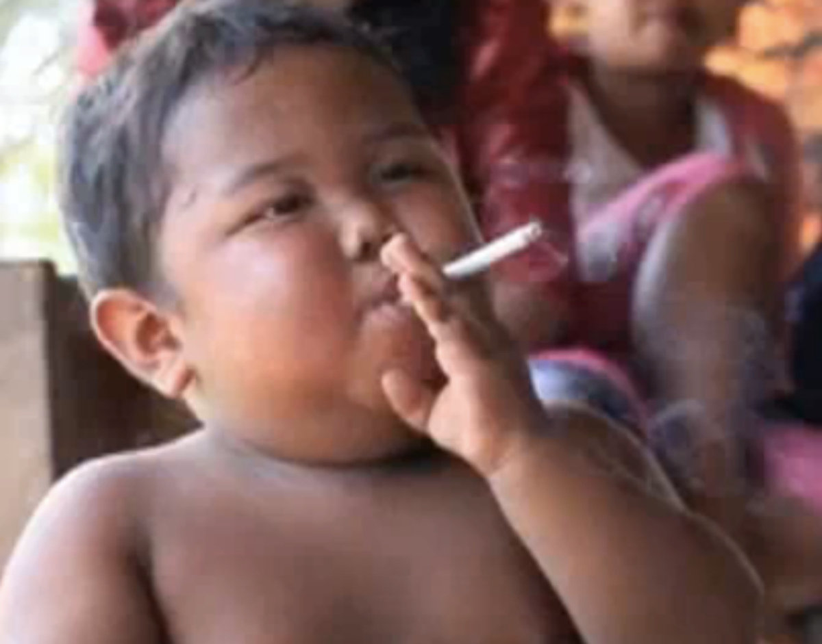 In an interview with UK's The Sun, this 2-year-old Indonesian boy was seen smoking a cigarette with abandon. 