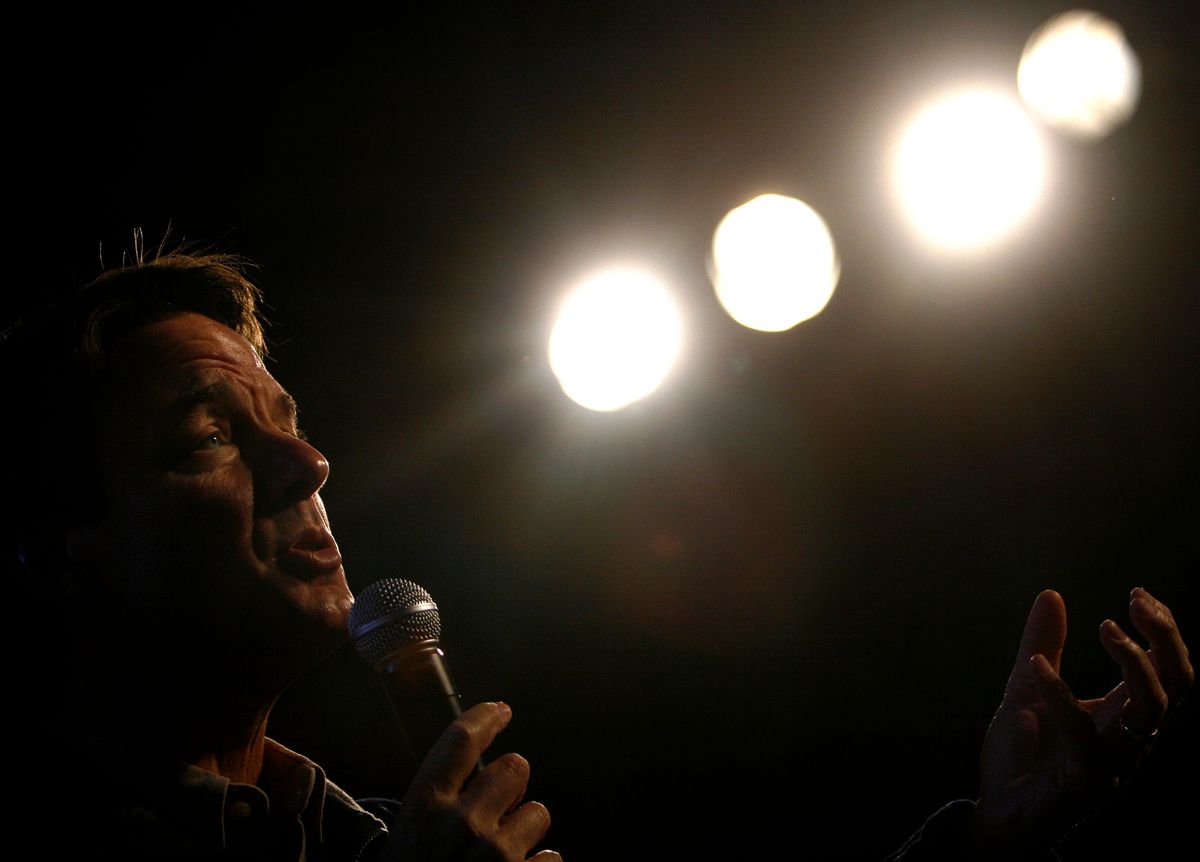 US Democratic presidential candidate and former Senator John Edwards (D-NC) speaks at a town hall meeting during a campaign stop in Conway, South Carolina January 22, 2008. REUTERS/Joshua Lott (UNITED STATES) US PRESIDENTIAL ELECTION CAMPAIGN 2008  (USA) (Reuters)