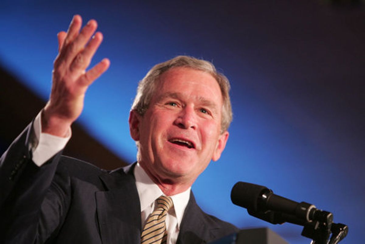 1315 President Bush: Remarks to the American Society of Newspaper Editors Convention. Washington, D.C.  President George W. Bush acknowledges a Texas newspaperman during opening remarks in his address Thursday, April 14, 2005, to the American Society of Newspaper Editors, meeting in Washington DC.  White House photo by Paul Morse (Paul Morse)