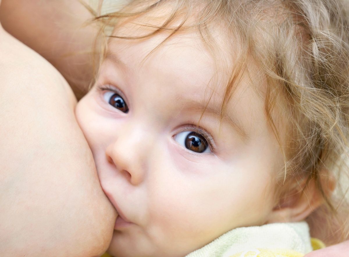Is Breastfeeding Causing You Pain? Try These Tips - Damn Good Mom