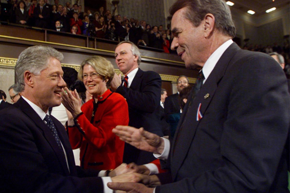 President Clinton shakes hands with Rep. Dale Kildee at the State of the Union Address, January 19, 1999.   (Reuters/Win McNamee)