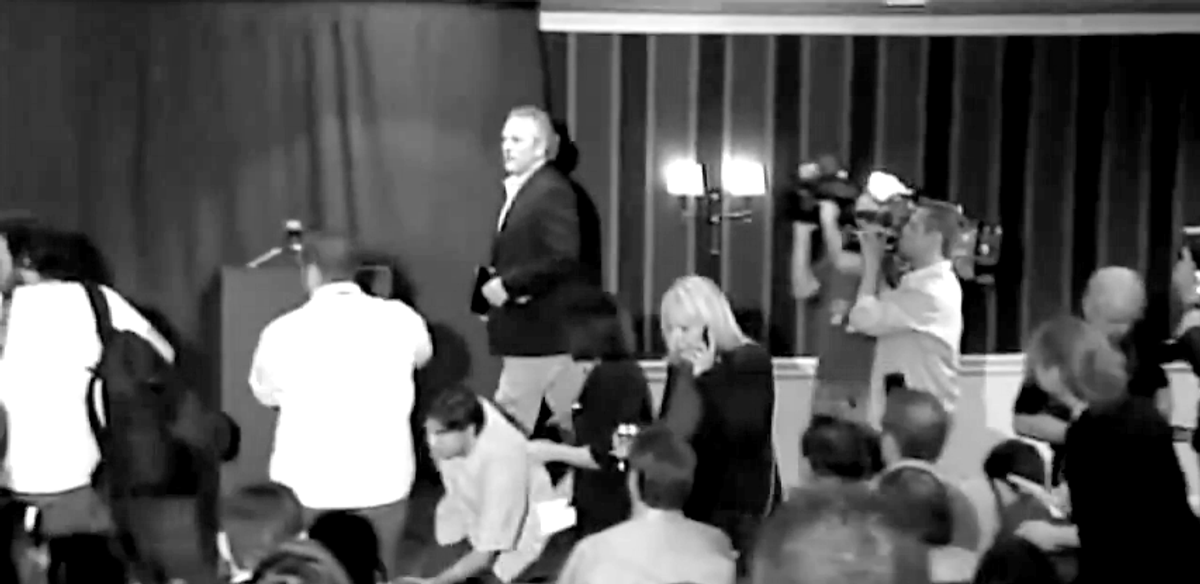 Andrew Breitbart crashes Anthony Weiner's press conference on June 6, 2011  (YouTube/CBSNews)