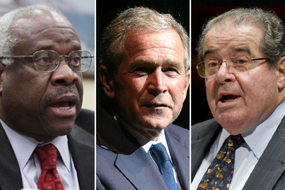 Clarence Thomas, George W. Bush and Antonin Scalia           (AP)