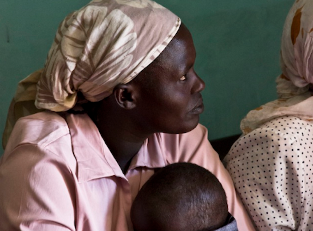 A Kenyan woman visits the Marura health clinic in the district of Laikipia.    (Charlott Schönwetter)