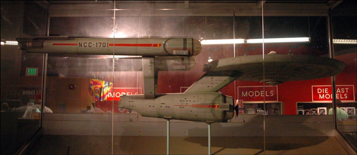  Starship Enterprise model at the Smithsonian (Wikimedia)     (Wikimedia)