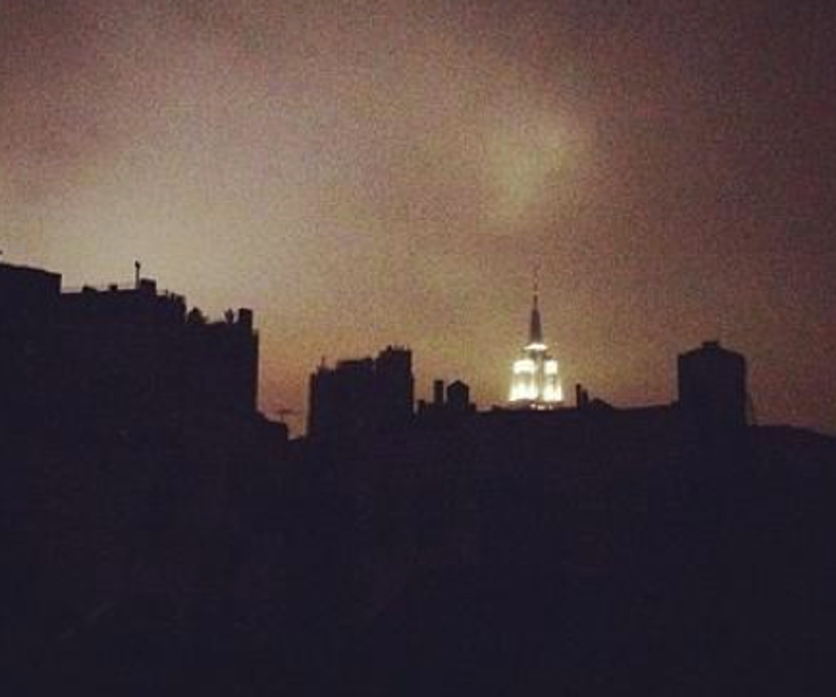  Darkened skyline (via Twitter user Ronnie Joice)      