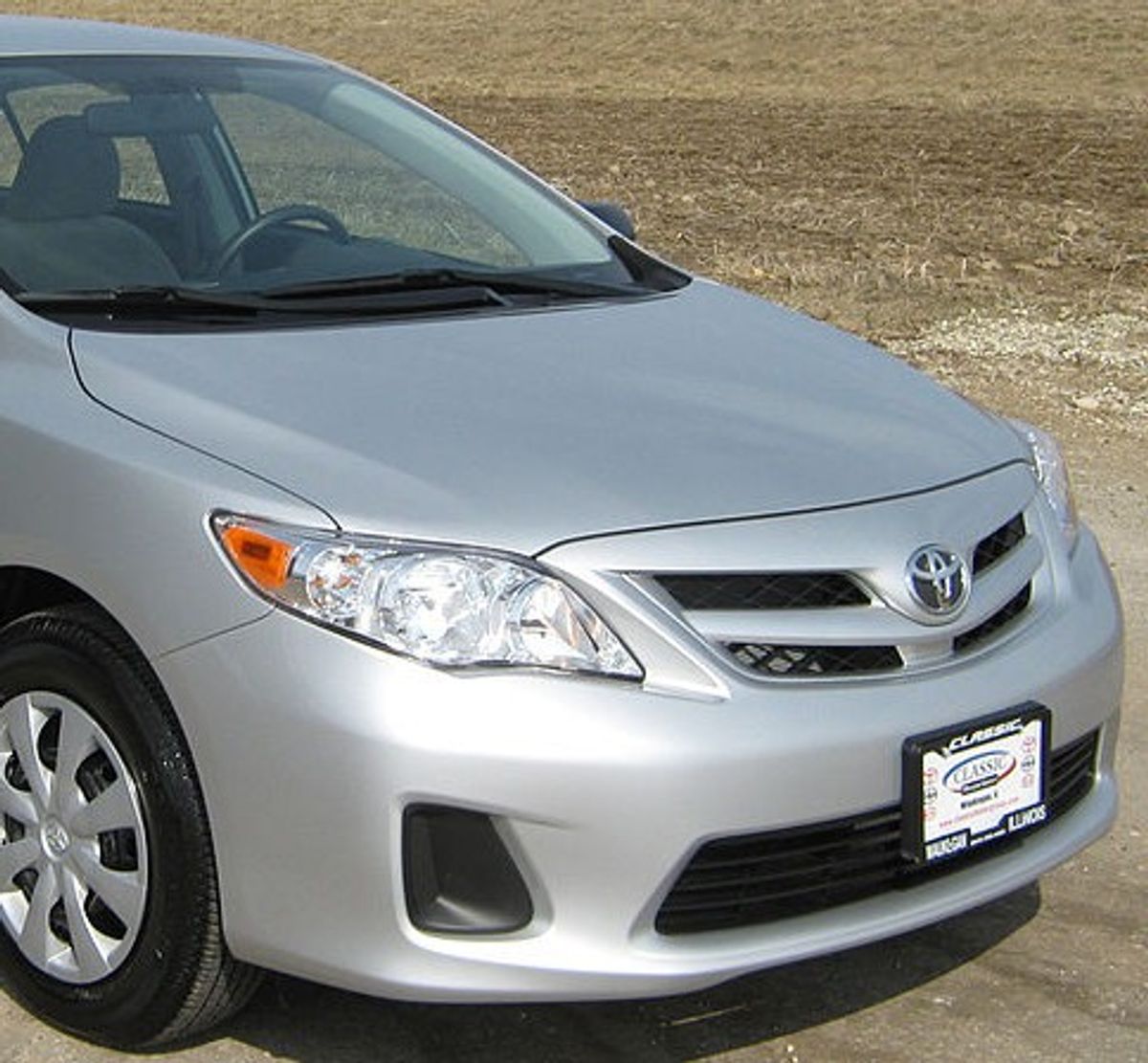  Toyota Corolla (Wikimedia)  