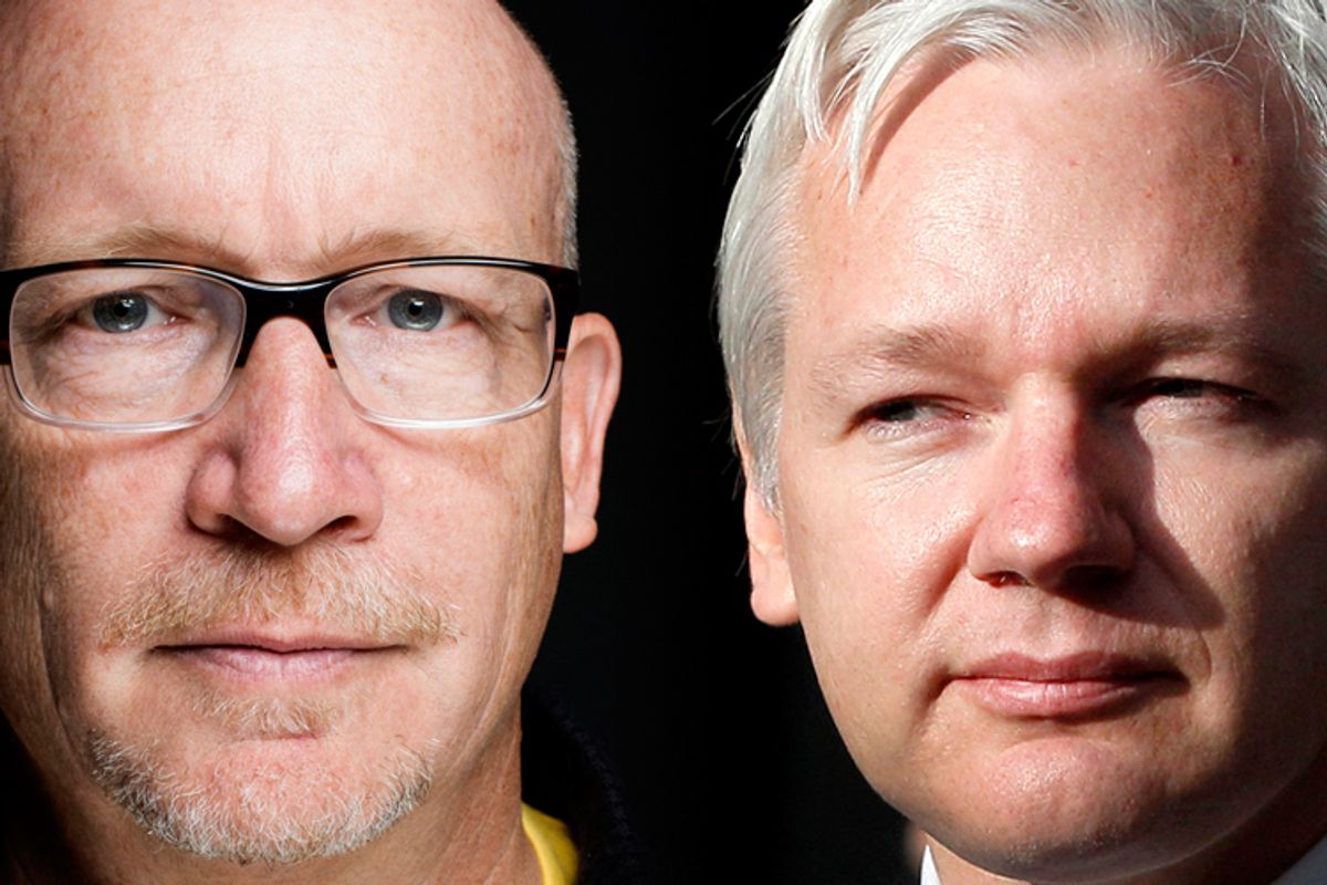 Alex Gibney, Julian Assange       (AP/Victoria Will/Kirsty Wigglesworth)