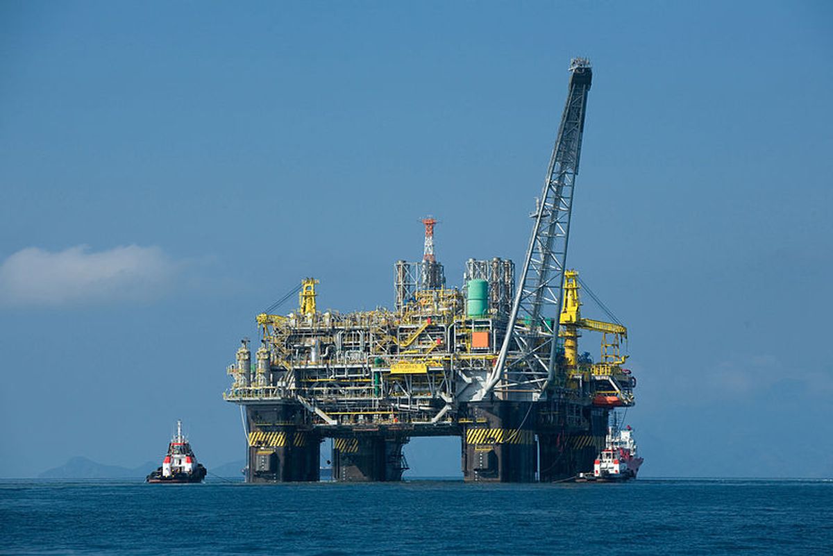  An oil platform off the coast of Brazil         (Wikimedia)