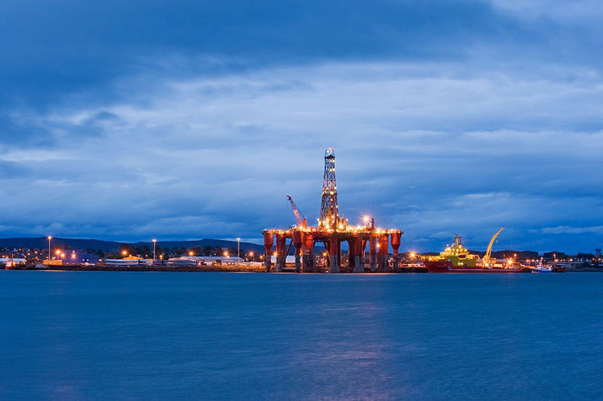  A North Sea oil rig in Scotland, UK.        (Wikimedia)