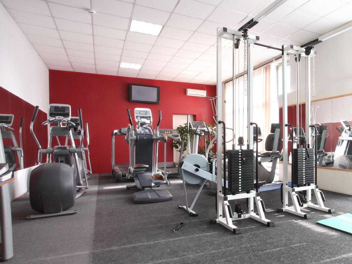       (<a href='http://www.shutterstock.com/gallery-308719p1.html?searchterm=exercise%20gym'> Vereshchagin Dmitry </a> via <a href='http://www.shutterstock.com/'>Shutterstock</a>)