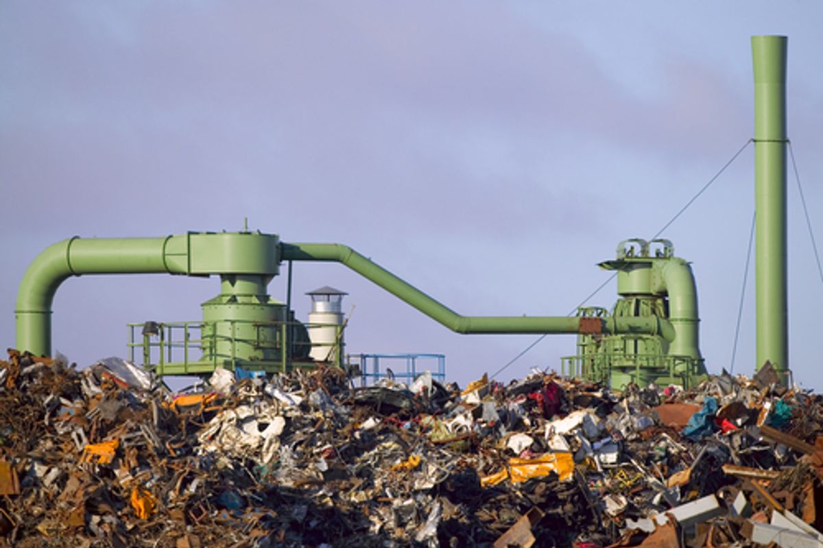 Накопление промышленных отходов. Промышленные отходы. Утилизация отходов производства. Промышленные отходы утилизация. Утилизация твердых бытовых отходов.