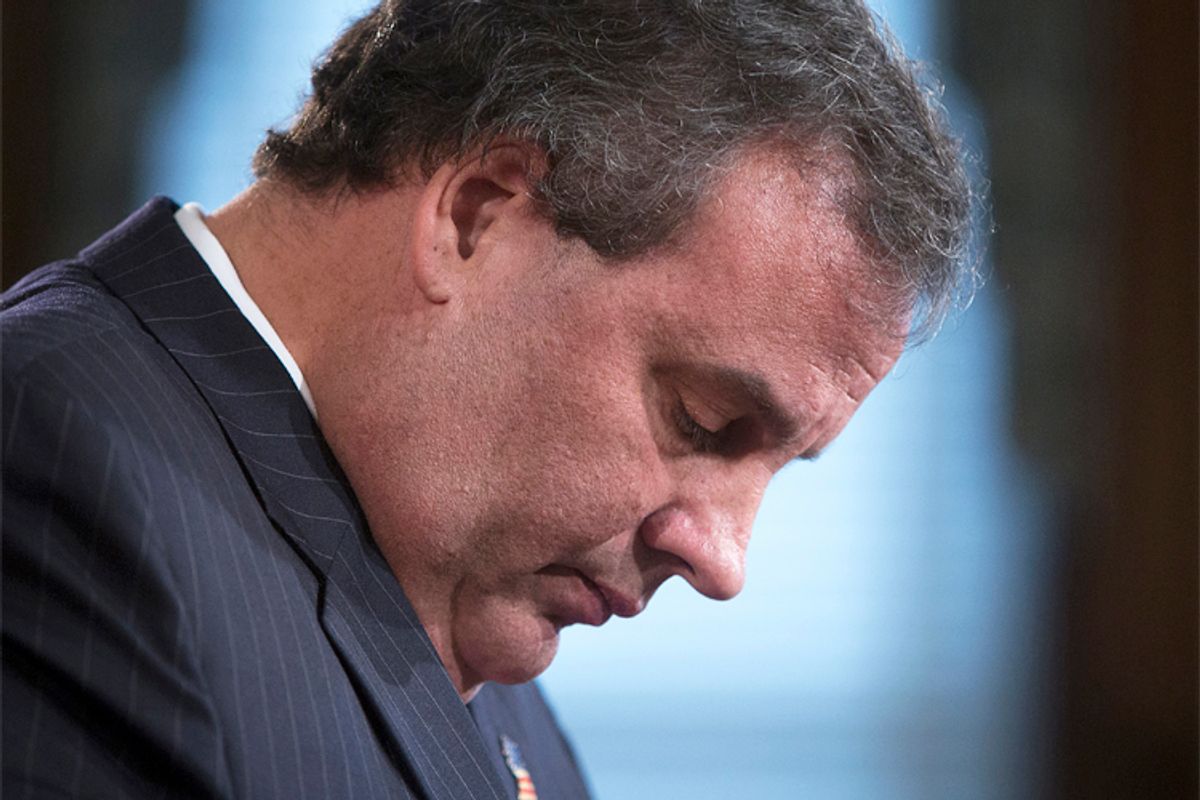 Chris Christie reacts during a news conference in Trenton January 9, 2014.         (Reuters/Carlo Allegri)