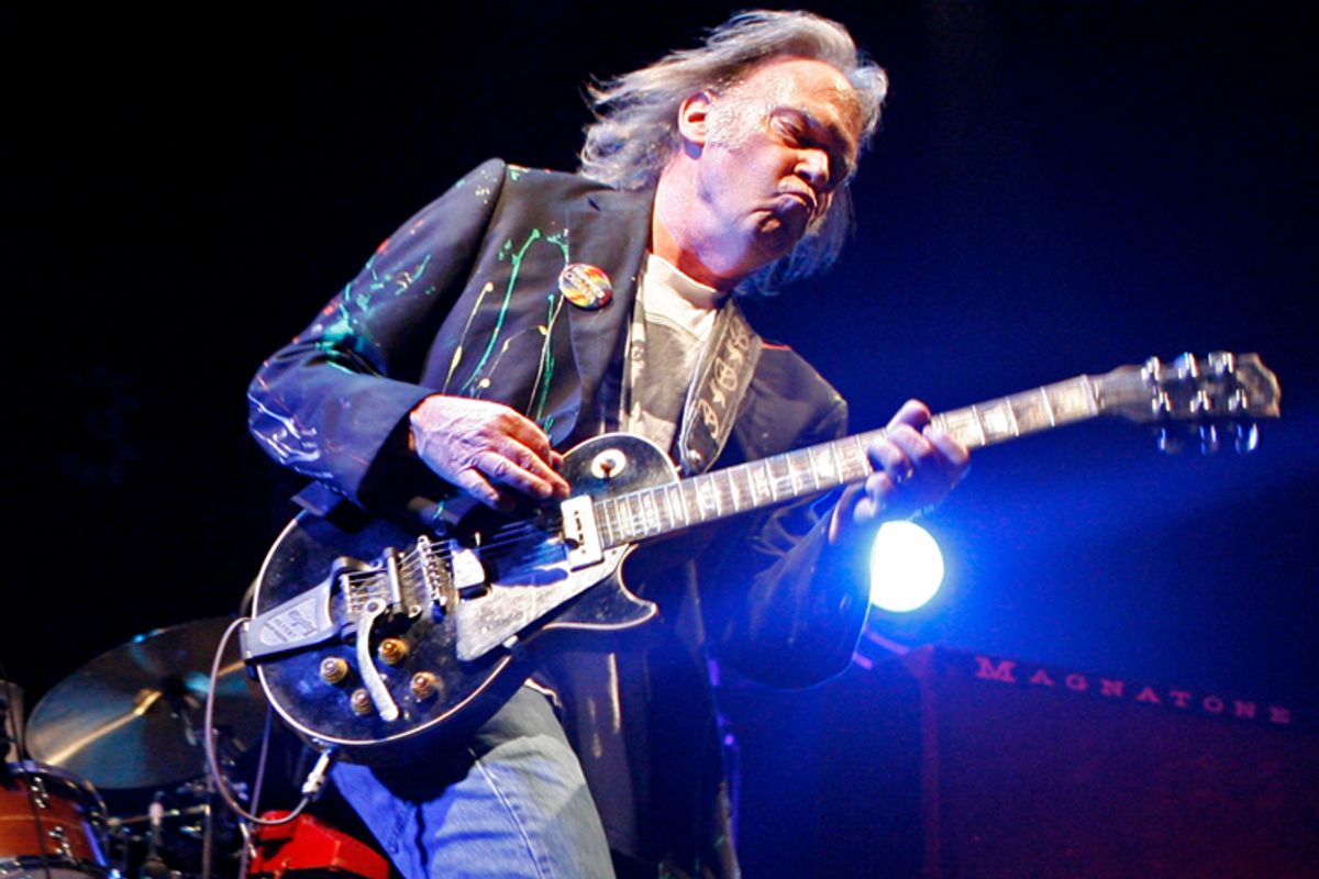 Neil Young      (AP/Jason Decrow)