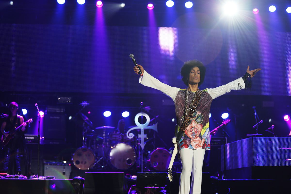 Prince & The New Power Generaton - Essence Festival    (from artist)