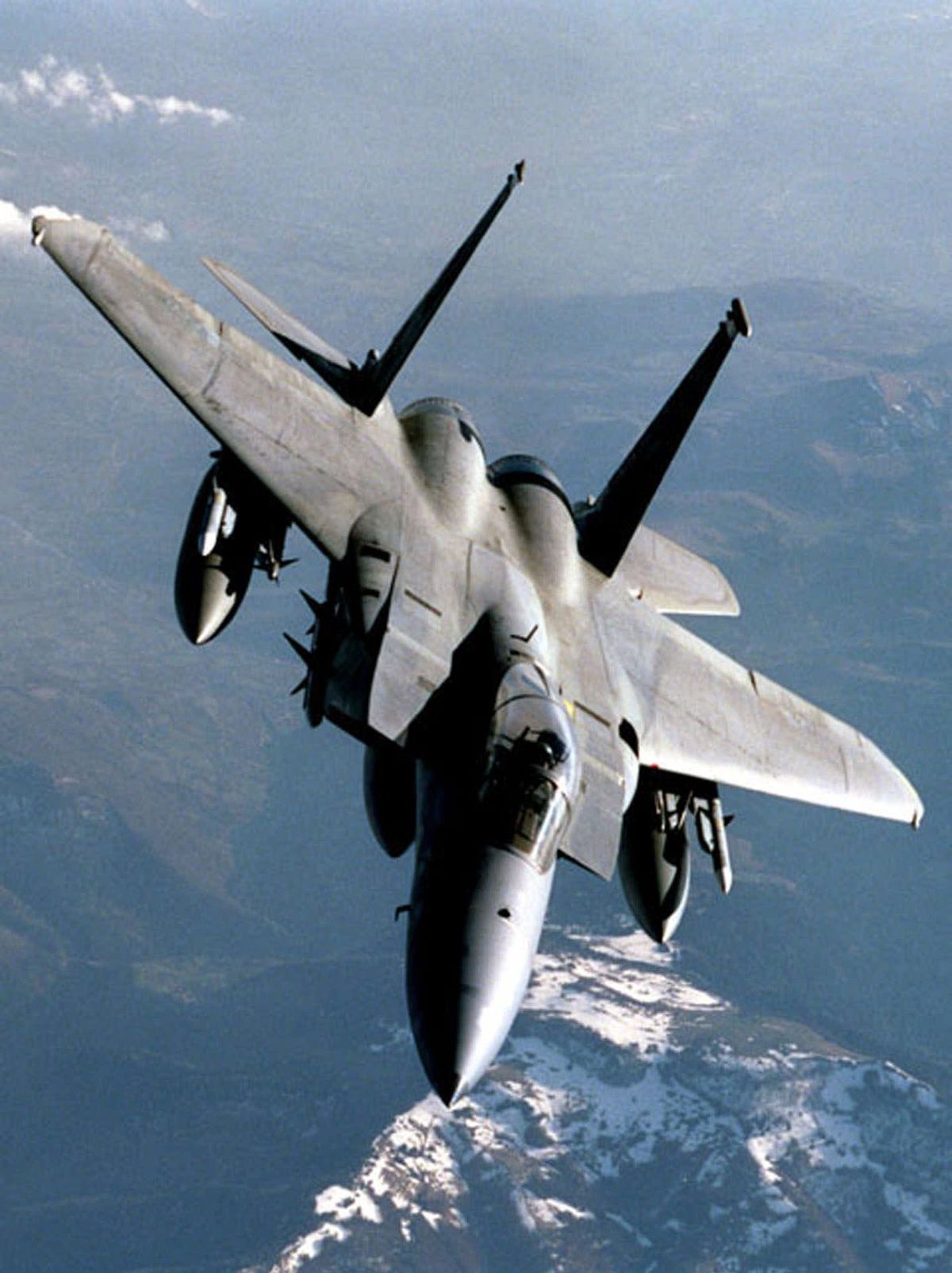 FILE - This is an April 4, 1999, file photo, provided by the Department of Defense shows a US Air force F-15C jet.  (AP Photo/US Department of Defense) (AP)