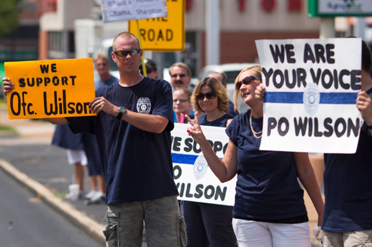 Supporters of officer Darren Wilson in St. Louis, Missouri, August 23, 2014.    (Reuters/Adrees Latif)