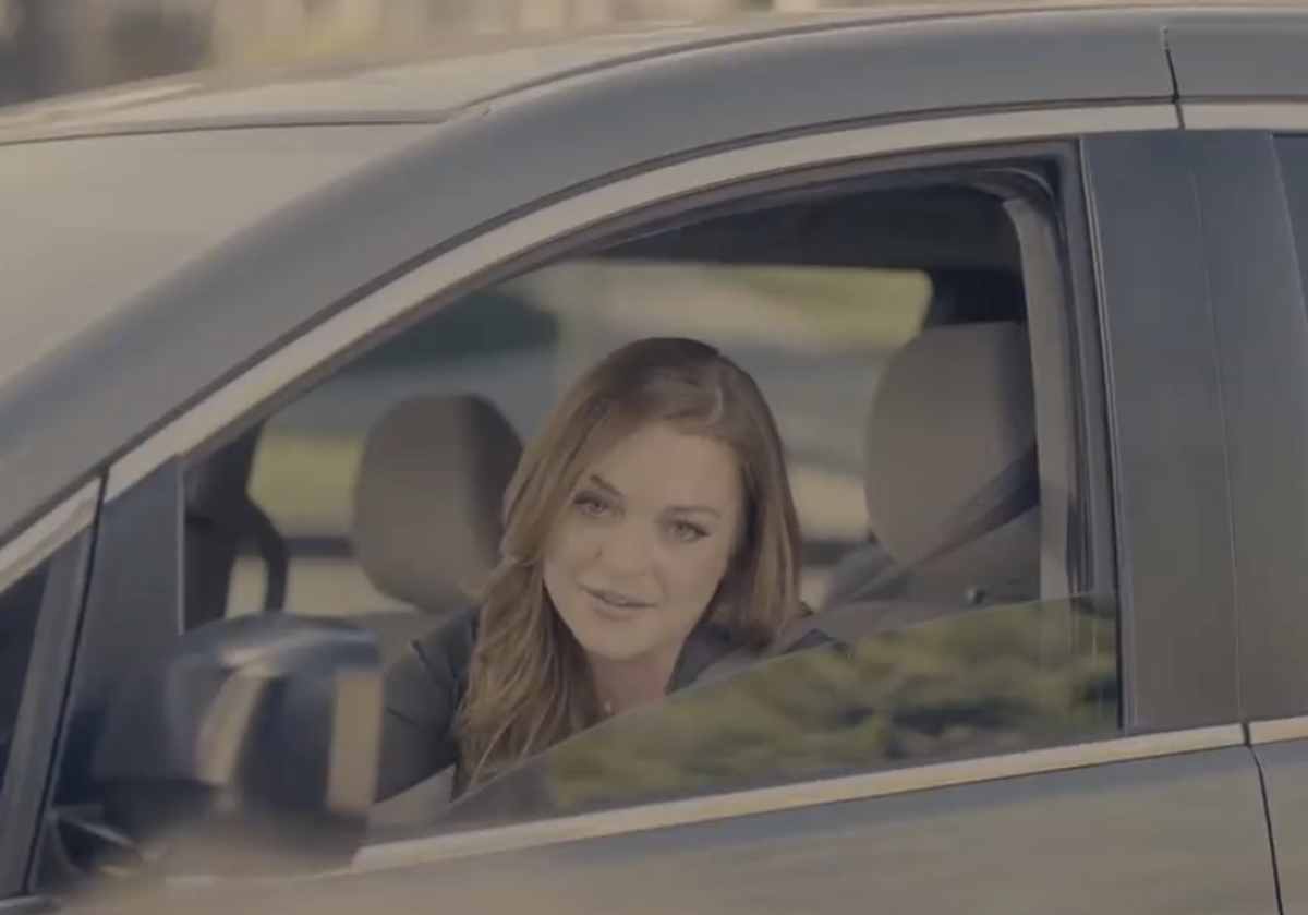  Lindsay Lohan in Esurance commercial       (Esurance)