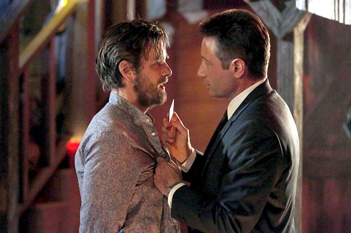 Gethin Anthony as Charles Manson, David Duchovney as Sam Hodiak in "Aquarius"        (NBC)