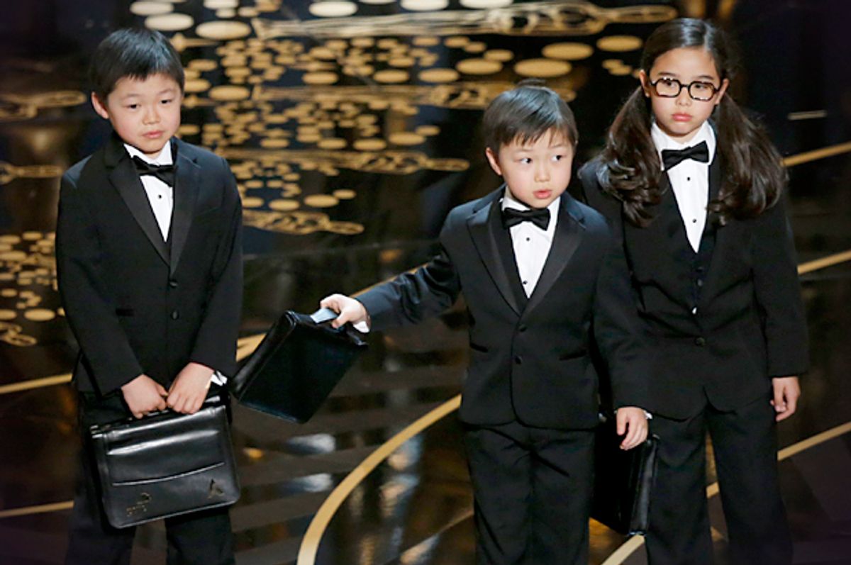 Children acting as accountants from PricewaterhouseCoopers take the stage at the 88th Academy Awards in Hollywood, California February 28, 2016.   REUTERS/Mario Anzuoni  - RTS8GOV (Reuters/Mario Anzuoni)