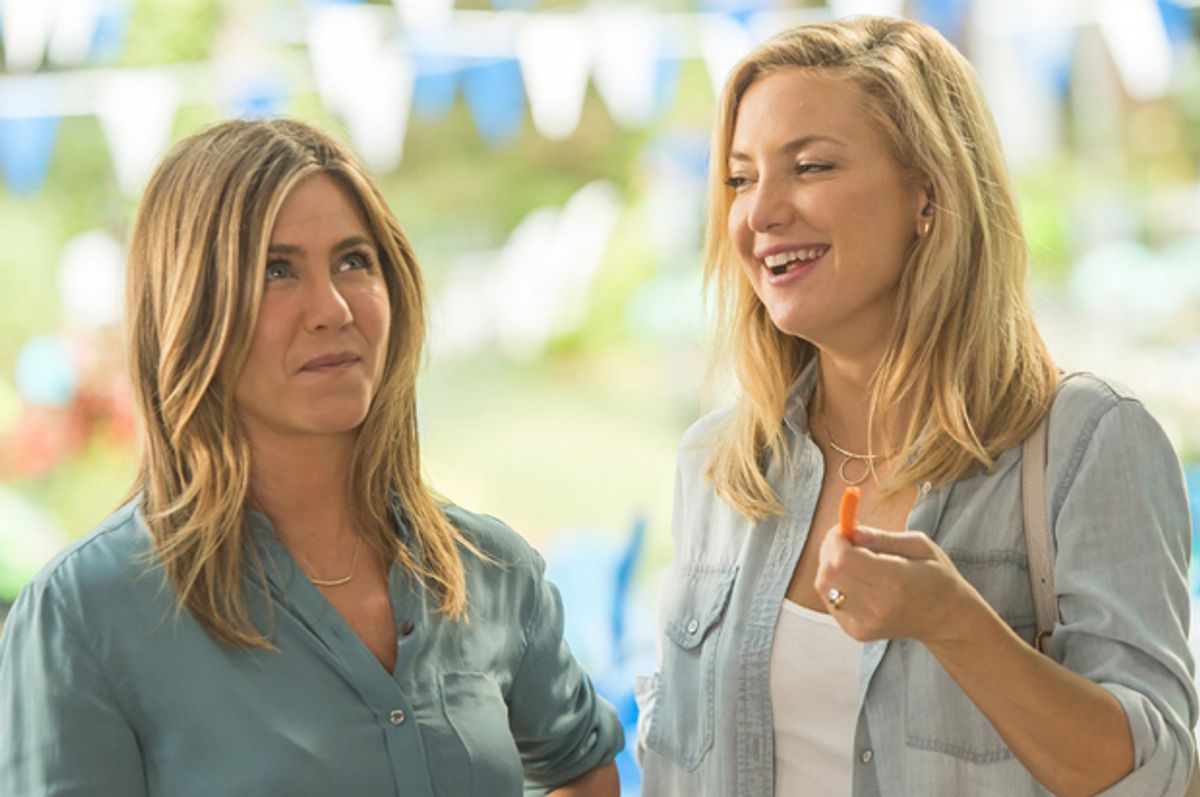 Jennifer Aniston and Kate Hudson in "Mother's Day"   (Open Road Films)