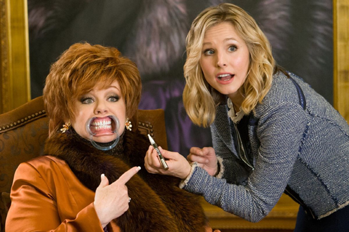 Melissa McCarthy and Kristen Bell in "The Boss"   (Universal Studios)